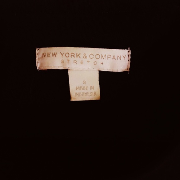 New York and Company LBD with zip - Picture 4 of 5